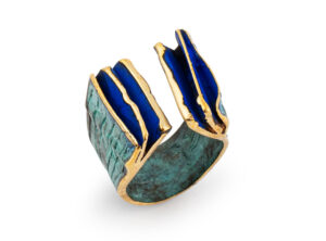 Anillo bronce patinado en azul y verde,