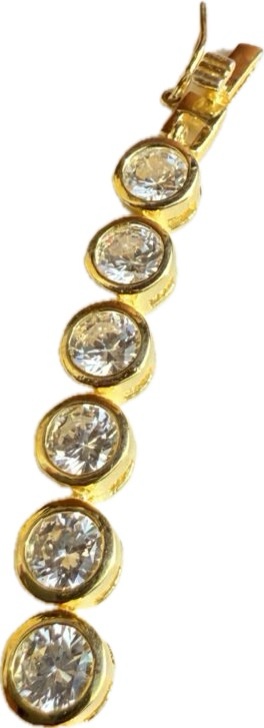 Brazalete de Tenis Chapado en Oro con Zafiros Blancos - Imagen 3